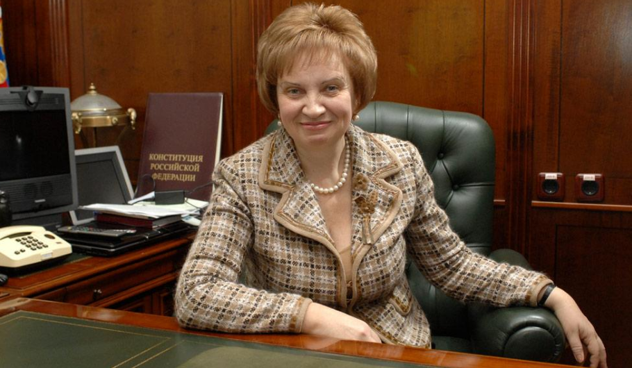 Егорова управляла московскими судами более 20 лет, несмотря на то, что у нее был прямой конфликт с председателем Верховного суда. Она дружила с бывшим мэром столицы Юрием Лужковым, ее поддерживала администрация президента и ФСБ. При ней появился термин «басманное правосудие», а вся система московских судов стала работать как отлично налаженный конвейер.