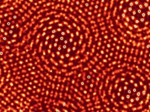 Изображение отдельных атомов на снимке с электронного микроскопа