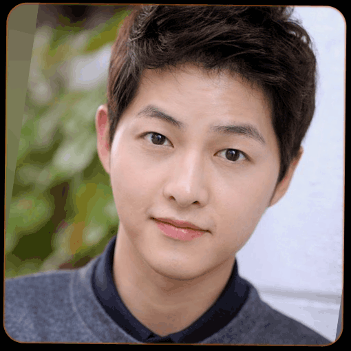 Актёр  Сон Джун Ки 36 лет