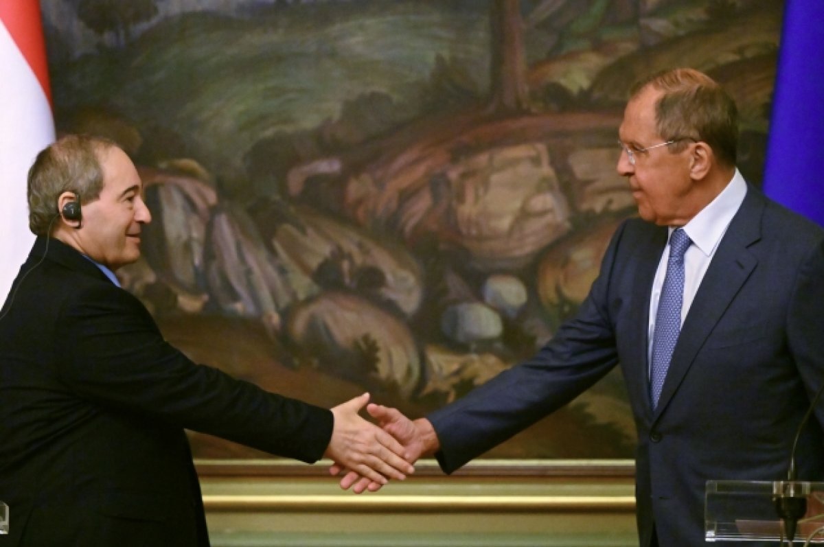    Лавров и глава МИД Сирии обсудили комплексное урегулирование в САР