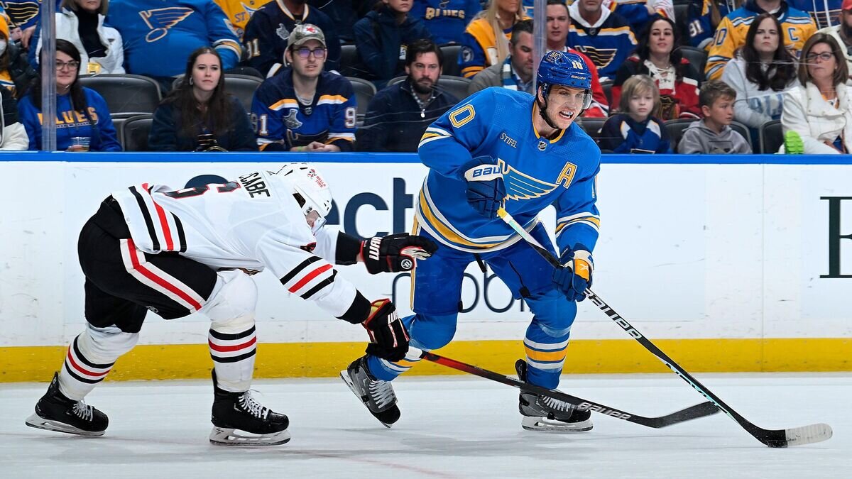    Эпизод матча "Сент-Луис Блюз" - "Чикаго Блэкхокс"© Фото : nhl.com/blues