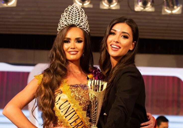 Елена Максимова и директор конкурса "Миссис Россия Мира" Ирина Кирсанова