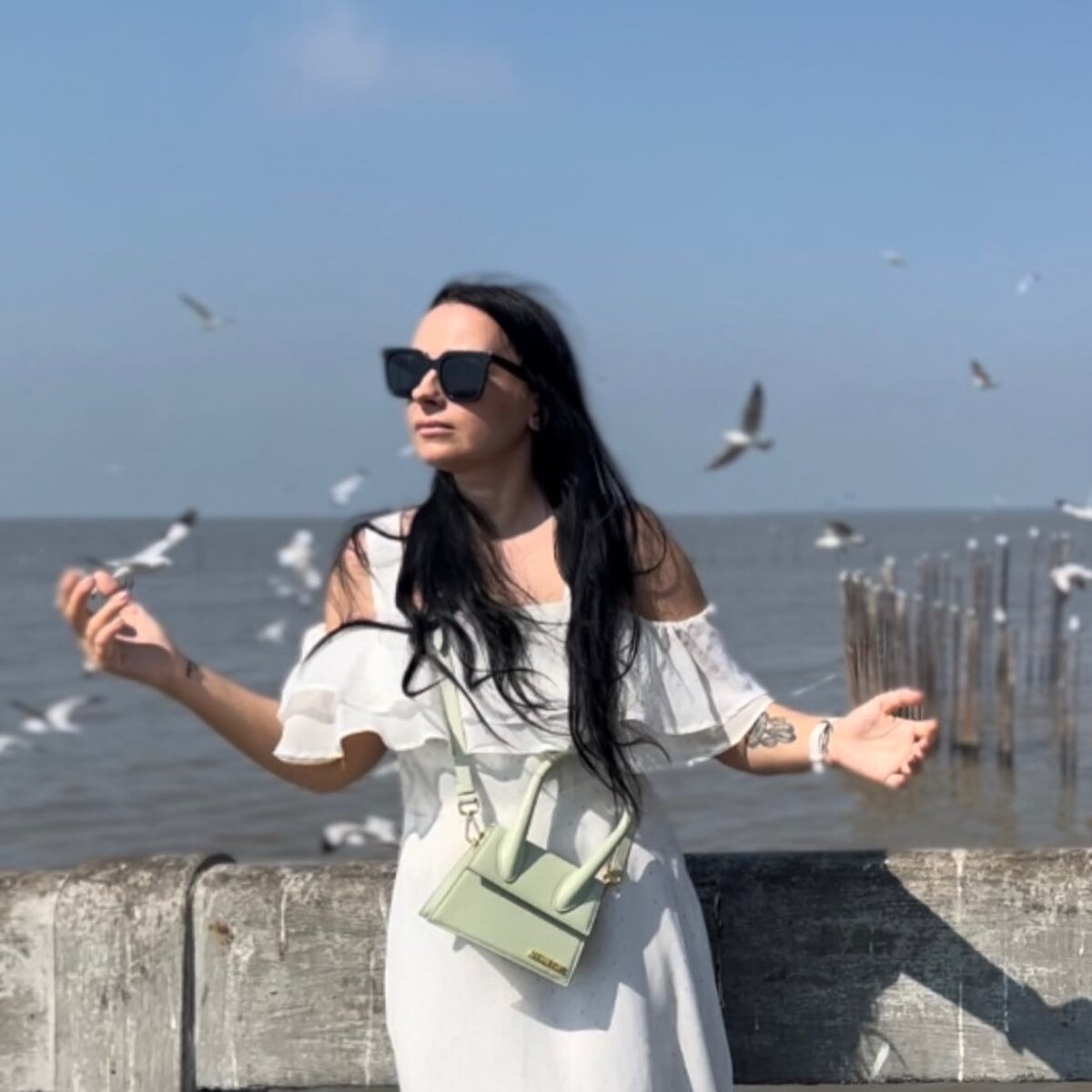 инстаграм @aliceinthai