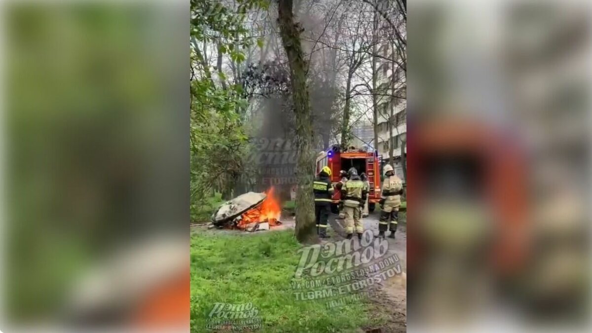     В Ростове-на-Дону в парке имени Октябрьской революции сгорел ларек, установленный к чемпионату мира по футболу в 2018 году, сообщили очевидцы в соцсети «ВКонтакте».