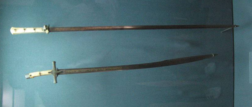 Кончар Мехмеда II из музея Топкапы. XV век. Помечен, кстати, как "sword" ))
