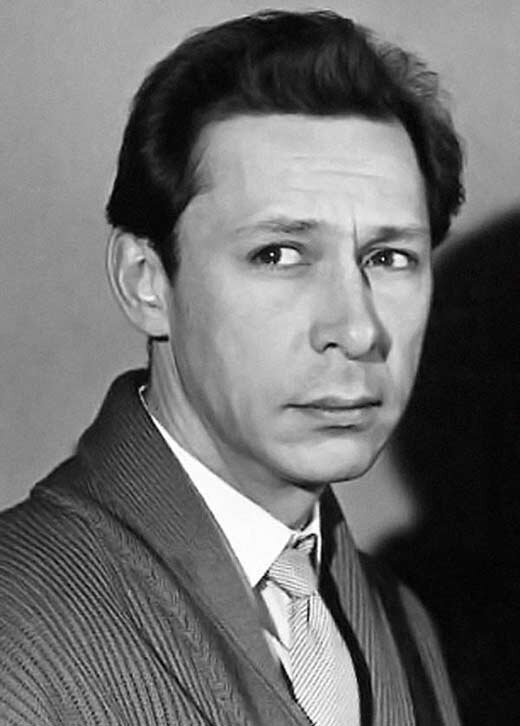Олег Ефремов