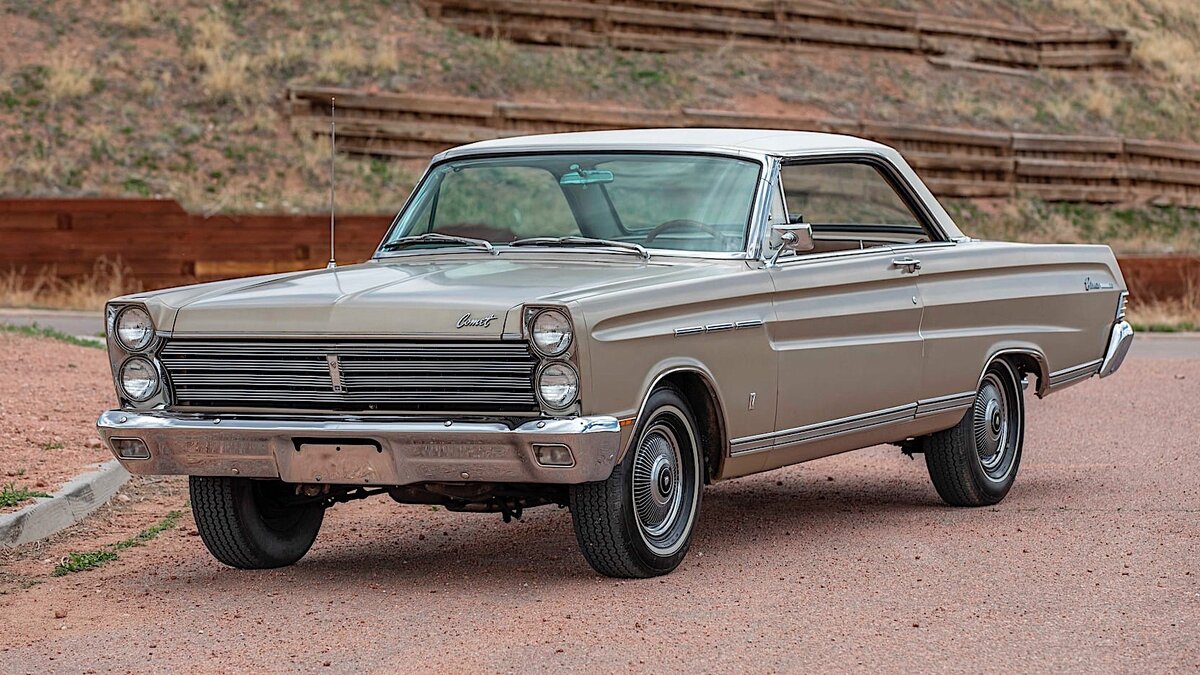 MERCURY COMET CALIENTE 1965