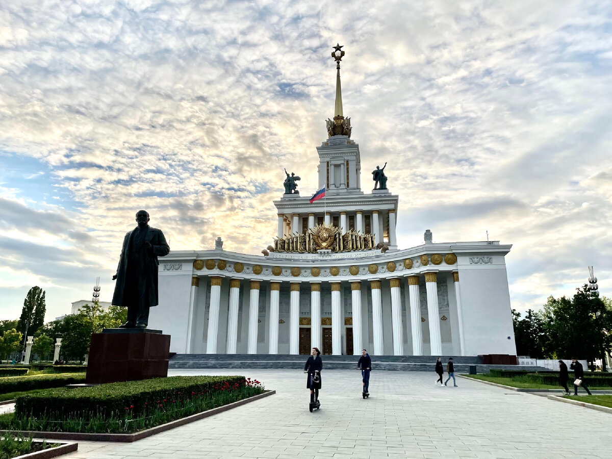 Павильоны ВДНХ в Москве | История и прогулка по интересным местам |  Manikol. Путешествия всей семьей | Дзен