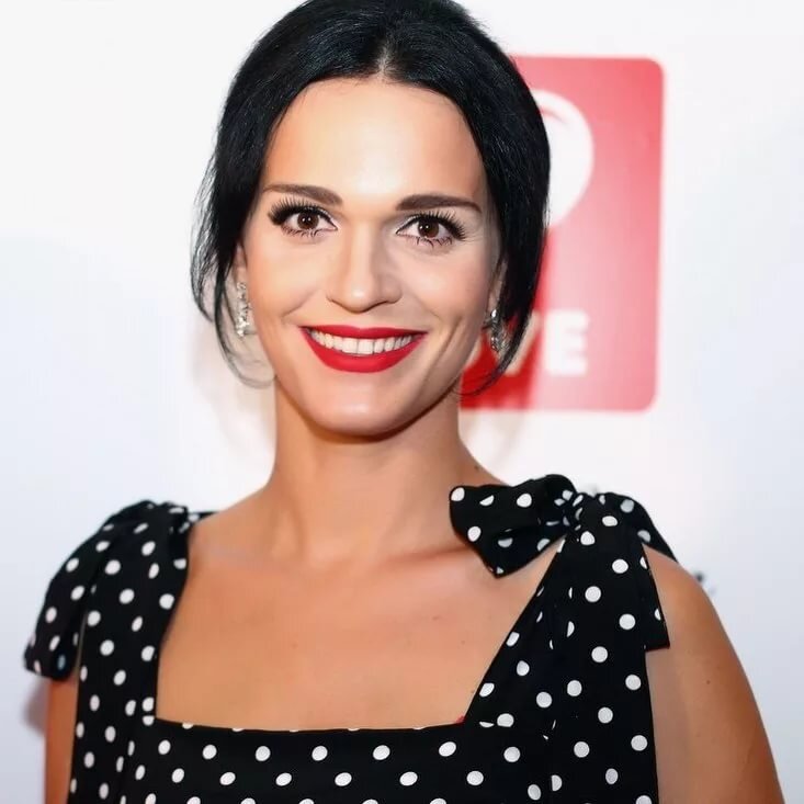 Певица Слава