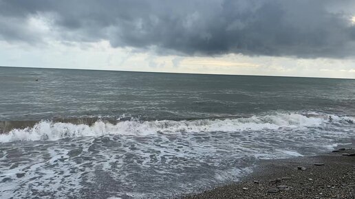 Залипательное видео. Море после шторма в Лазаревском. 2 июня