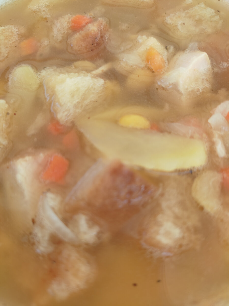 Суп гороховый с копченостями