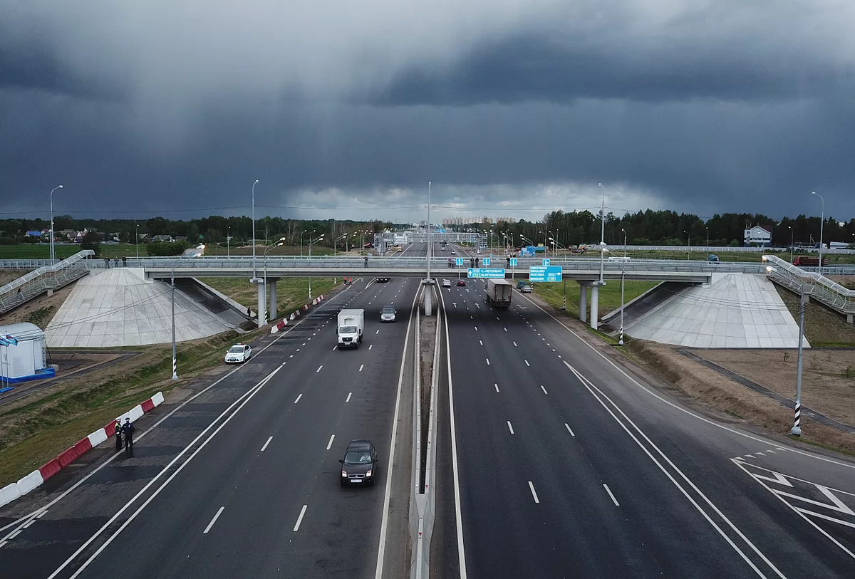 Трасса санкт петербург. Тверь трасса м10. Тверь автомагистраль м10. Трасса м 10 Санкт-Петербург Тверь. Трасса м10 Тверь Москва.