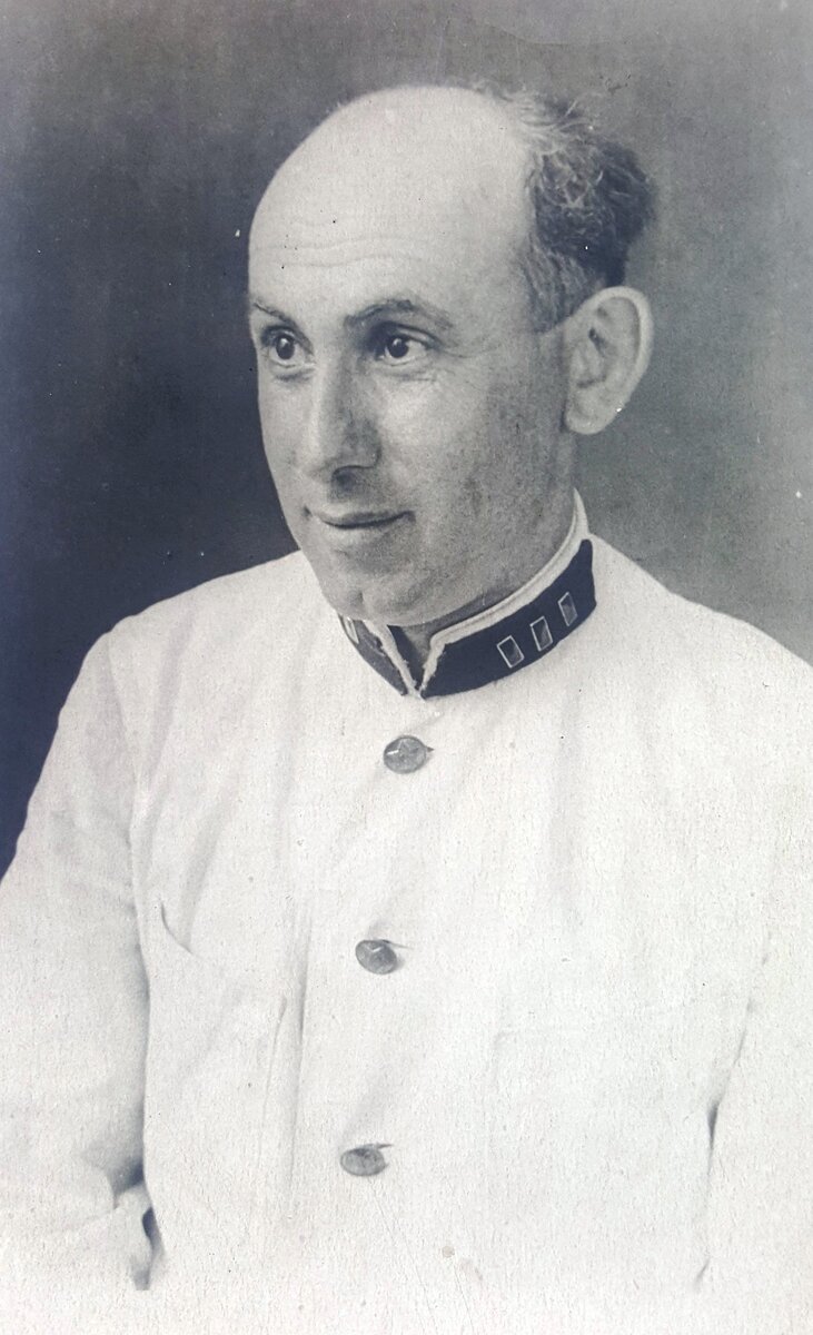 Военврач первого ранга Блюмин Иосиф Шахнович.