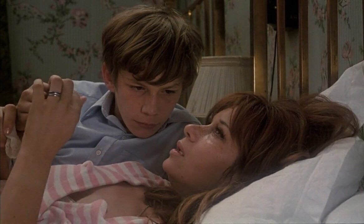Сын лапает маму. Murmur of the Heart 1971. Шум в сердце фильм 1971. (1971) Le souffle au coeur [Murmur of the Heart]. Le souffle au coeur Murmur of the Heart 1971опрнорнорнорно