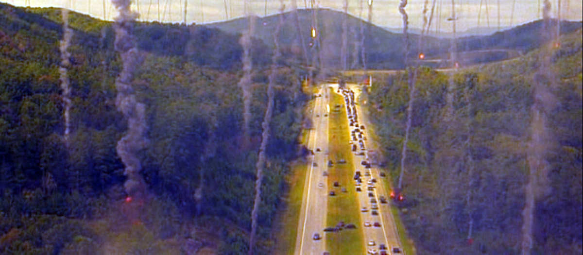 Кадр из фильма "Гренландия" (США)