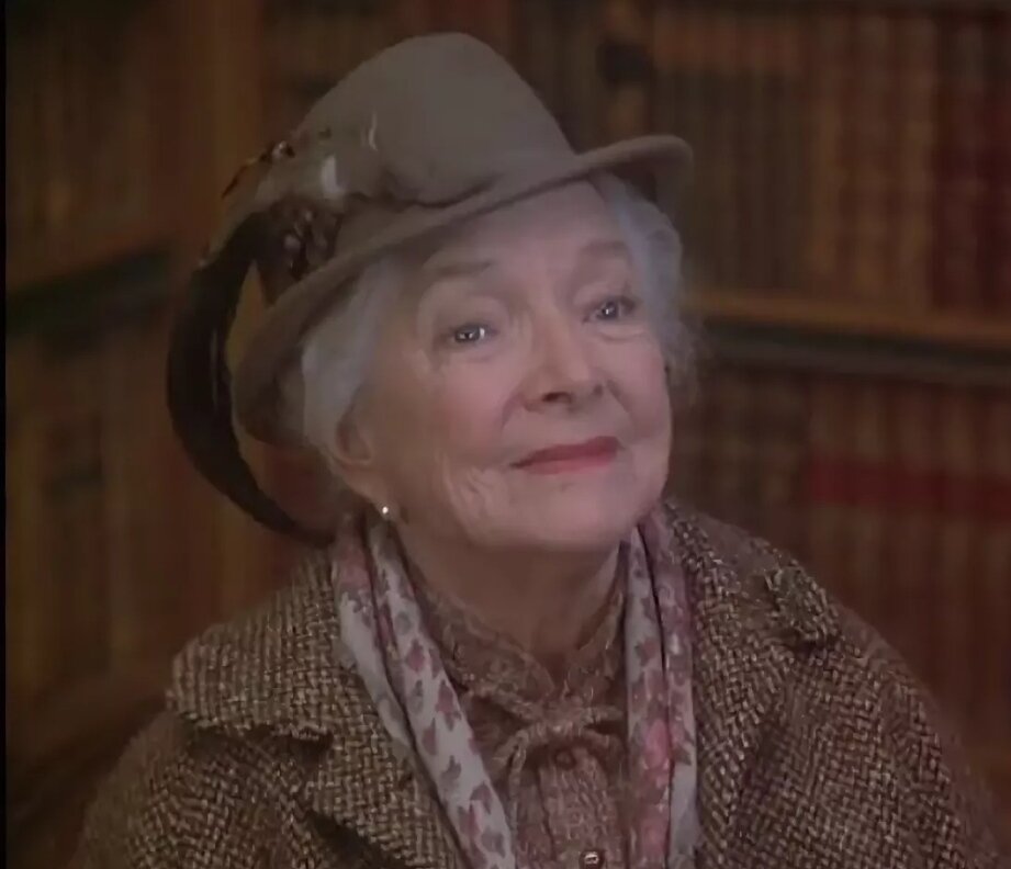 Мисс марпл. Миссис марпл агаты кристи. Мисс марпл одноклассники. Мисс марпл одноклассники. Мисс джейн марпл.