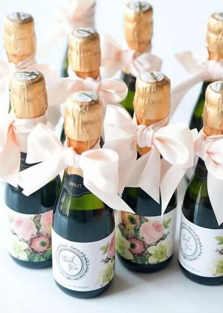 Купить Шампанское в подарок гостям на свадьбе в Москве | Интернет-магазин Стильная Свадьба