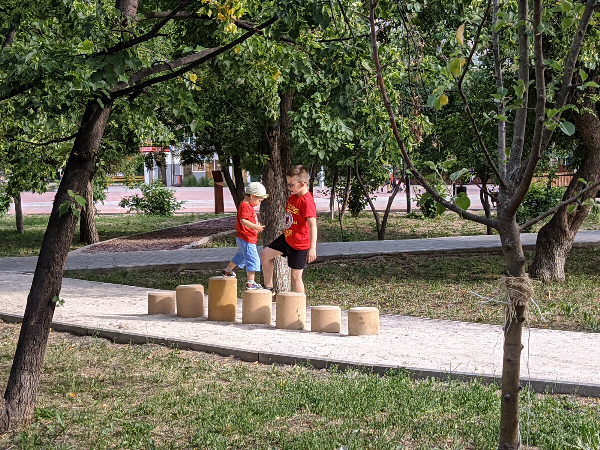 Братья
