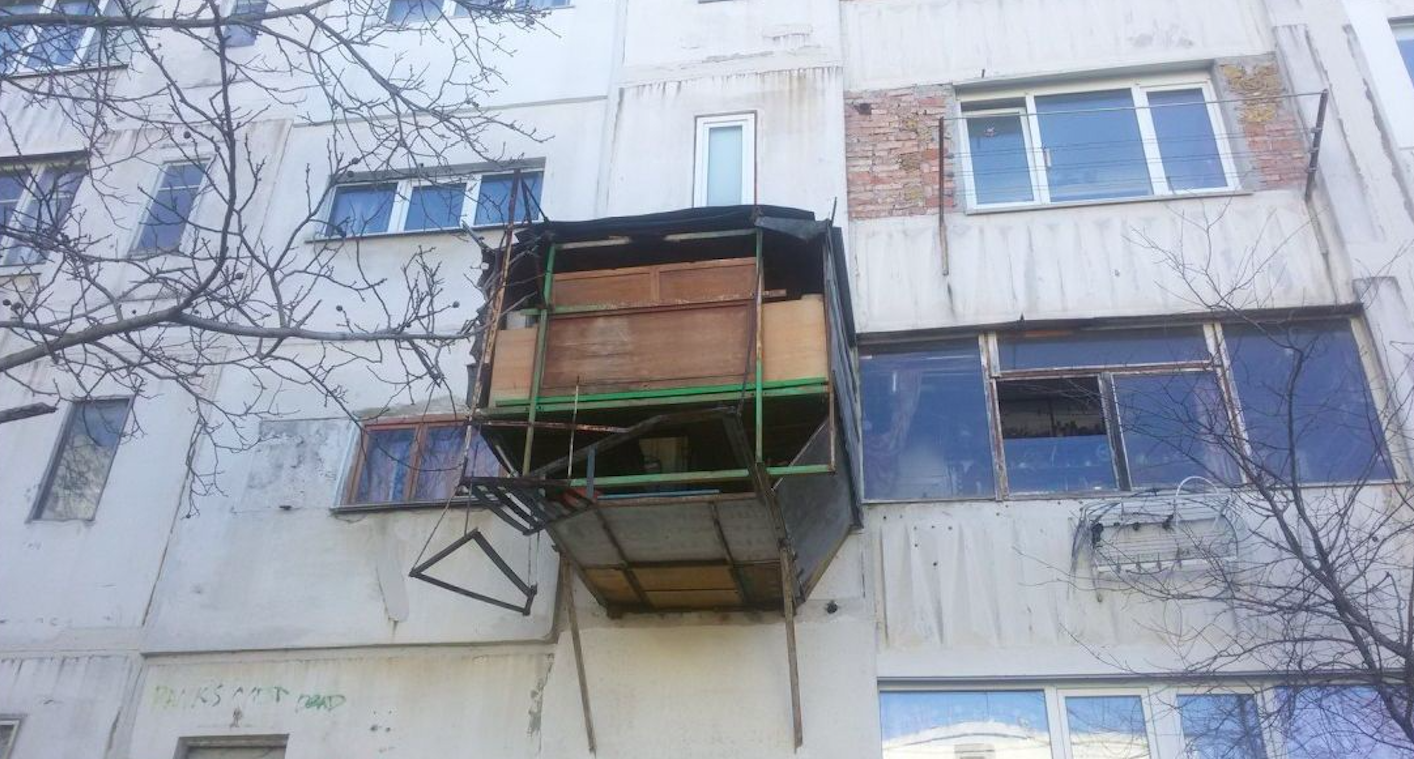 7 удивительных балконов, при виде которых испытываешь стыд7