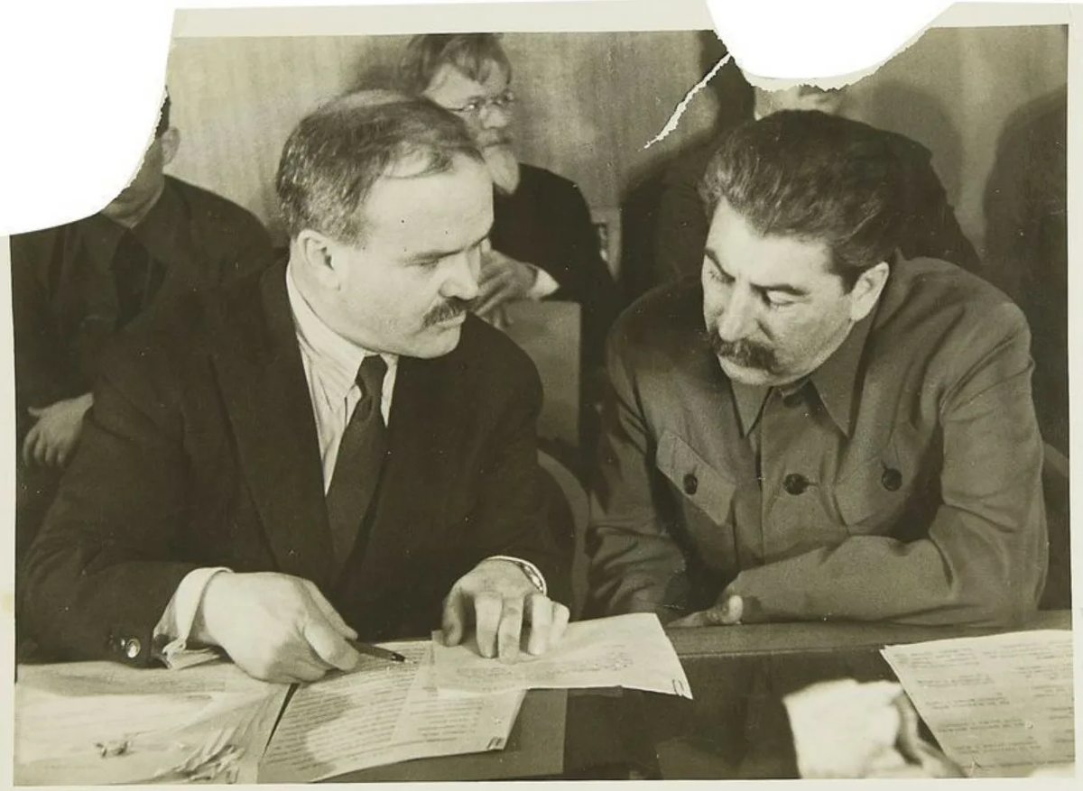 Сталин документальные. Сталин генеральный секретарь 1922. Сталин председатель совнаркома. «сталин с нами?» т. В.