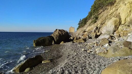 Великолепная скала Парус в декабре на чёрном море