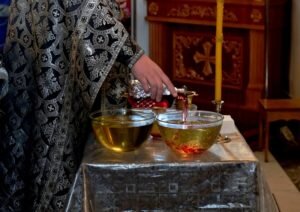 Таинство Соборования. Фото из открытых источников.