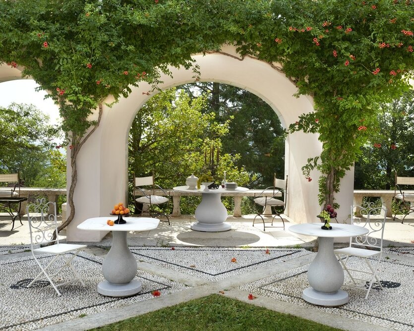 Столы из коллекции Ottocento, indoor/outdoor, дизайнер Паола Навоне (Paola Navone), Slide, Представительство W.W.T.S.