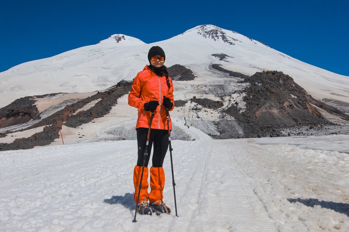 это я сою у подножья Эльбруса