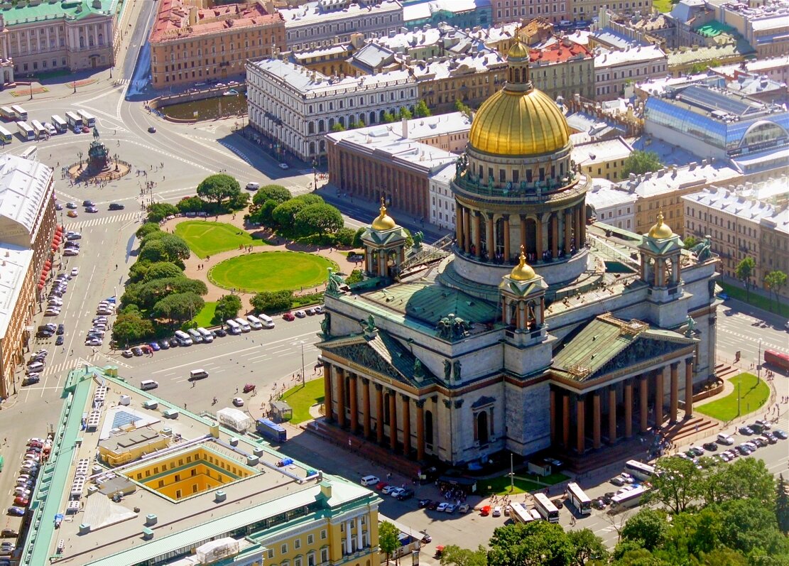 Высота исаакиевского собора в петербурге. Исаакиевский собор, Санкт-Петербург, Исаакиевская площадь. Исаакиевская площадь, Исаакиевский собор. Сенатская площадь Исаакиевский собор. Исаакиевский собор сквер.