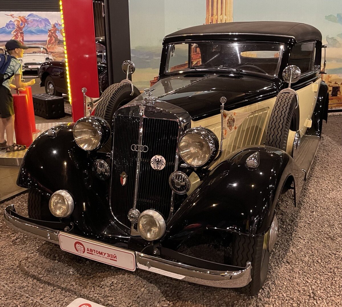 Автомобиль Horch 830, фото автора поста . Листайте вправо 👉