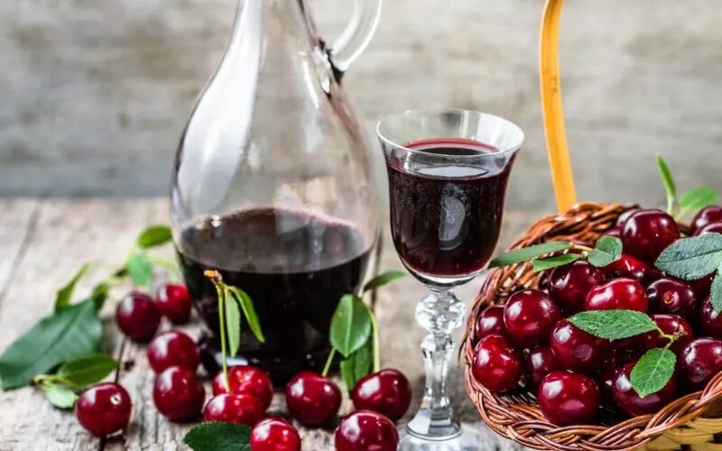 Настойка из черешни – рецепт для новичков