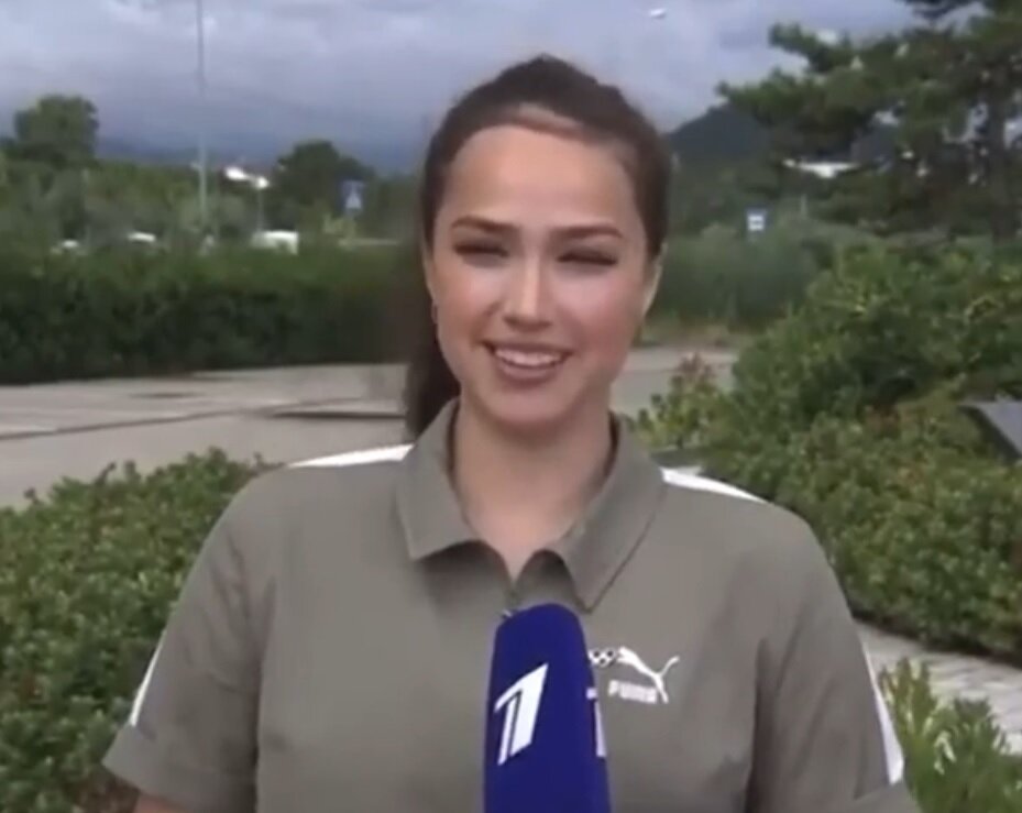 Алина Загитова в эфире Первого канала