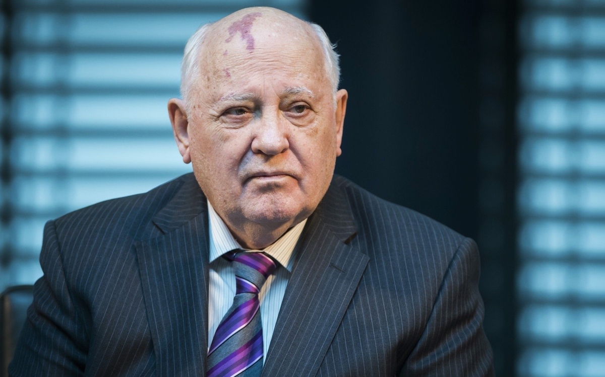 В настоящее время у 91-летнего Горбачёва проблемы со здоровьем