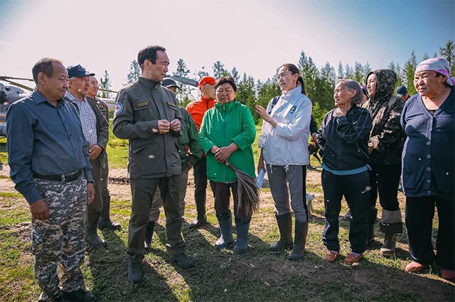    Встреча главы республики с жителями. Фото предоставлено пресс- службой Саха (Якутия)