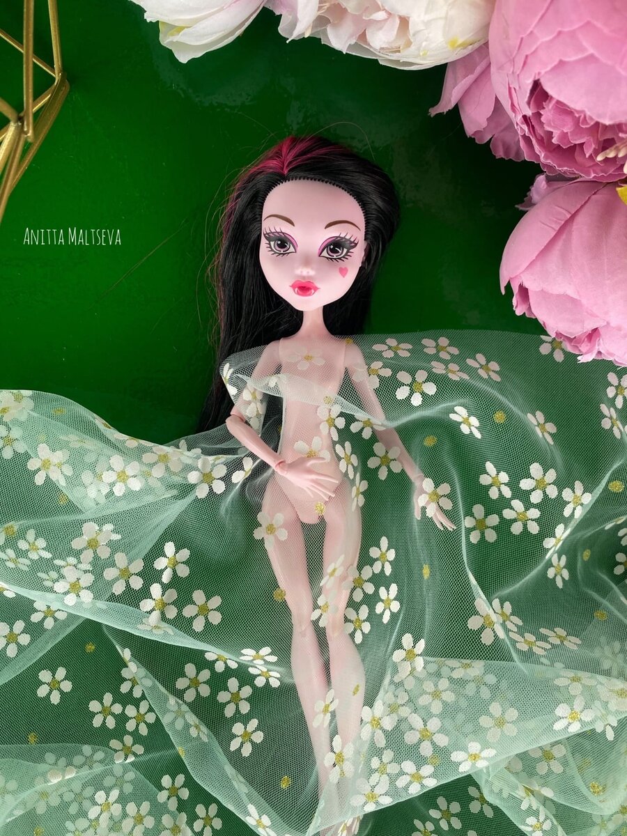 Фатин в цветочек. Листай, чтобы увидеть больше фото