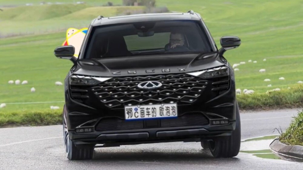     В Сети появились первые изображения большого кроссовера Chery Tiggo 9 Рендер: Weibo/Ou Pao Pao