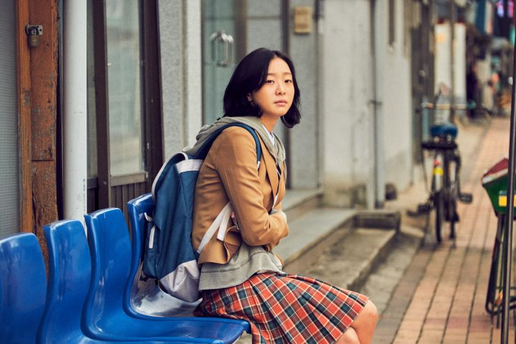 С виду обычная школьница, а на самом деле эксперимент