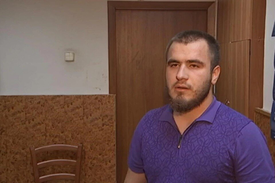     В Москве задержали мужчину за кражу колес с каршеринговых авто. Фото: кадр из видео  МВД Медиа