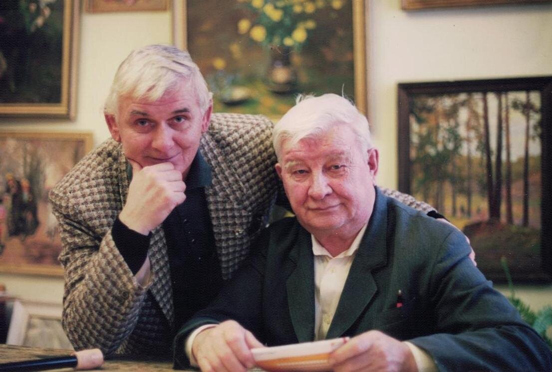 Г.Я. Дёмин и С.С. Артов в мастерской в г. Красноармейск