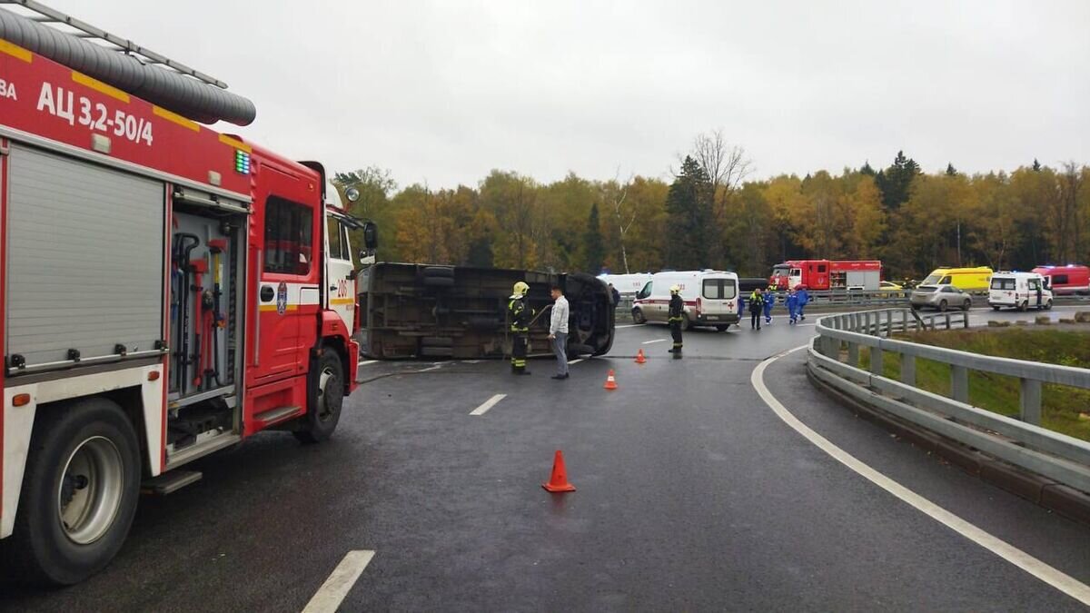    ДТП на Киевском шоссе в Москве© Фото : официальный Telegram-канал прокуратуры г. Москвы