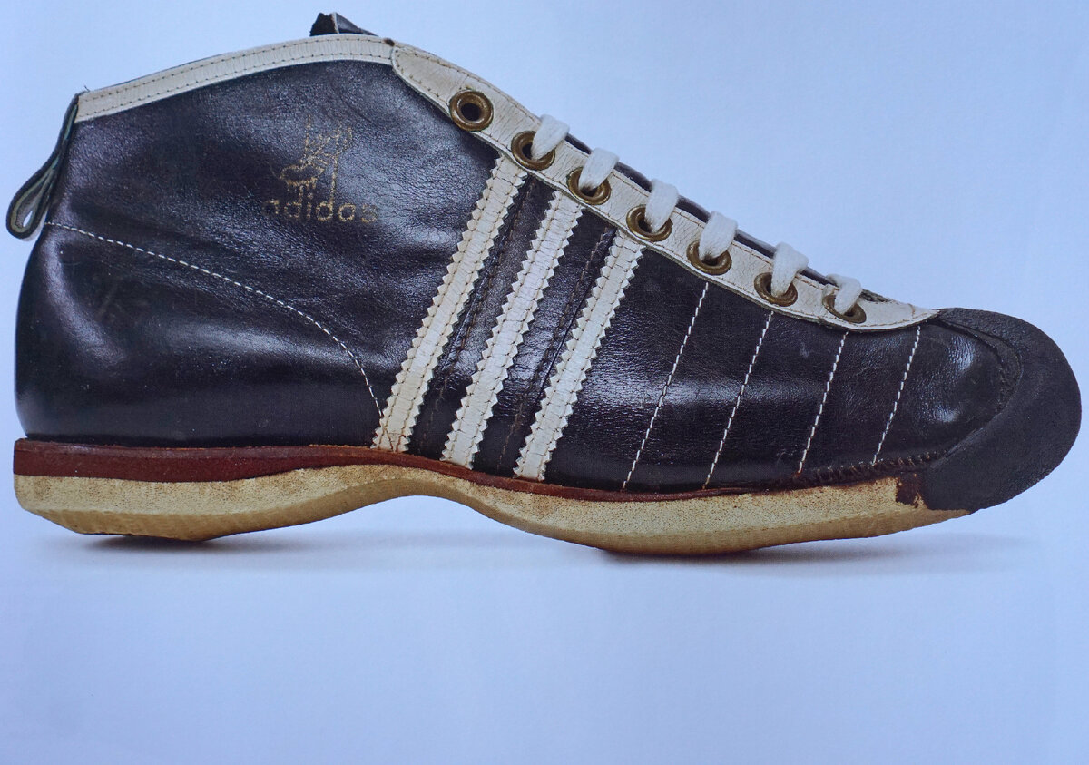 ADIDAS. 1949 1950 . Soberger