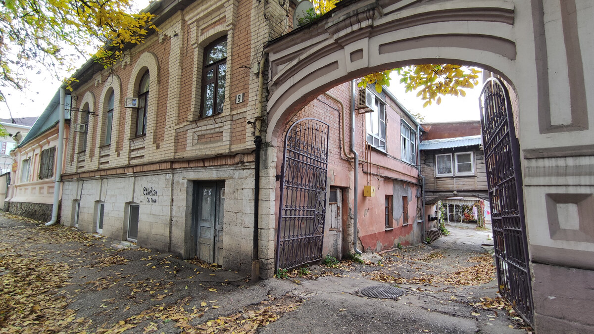 Улица Университетская (октябрь 2022 года)