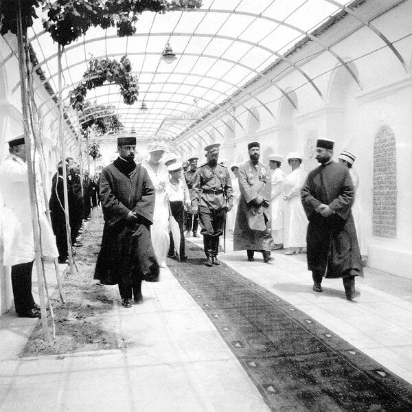 В караимской кенасе.