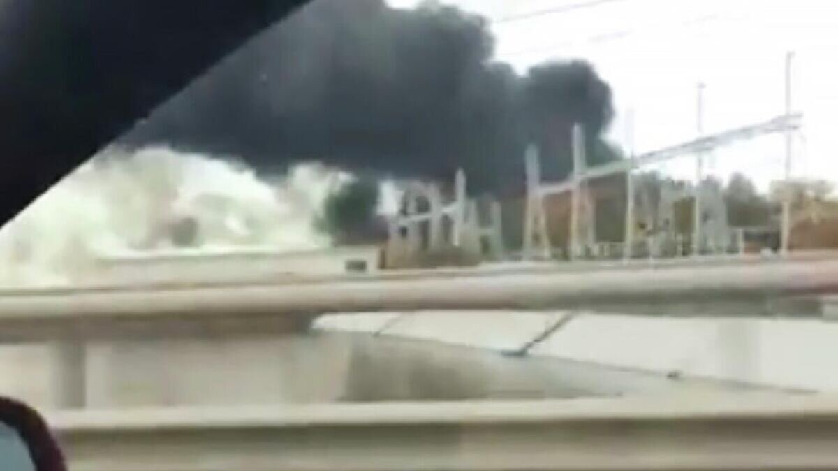    Дым в районе Днепрогэс© Кадр видео очевидца