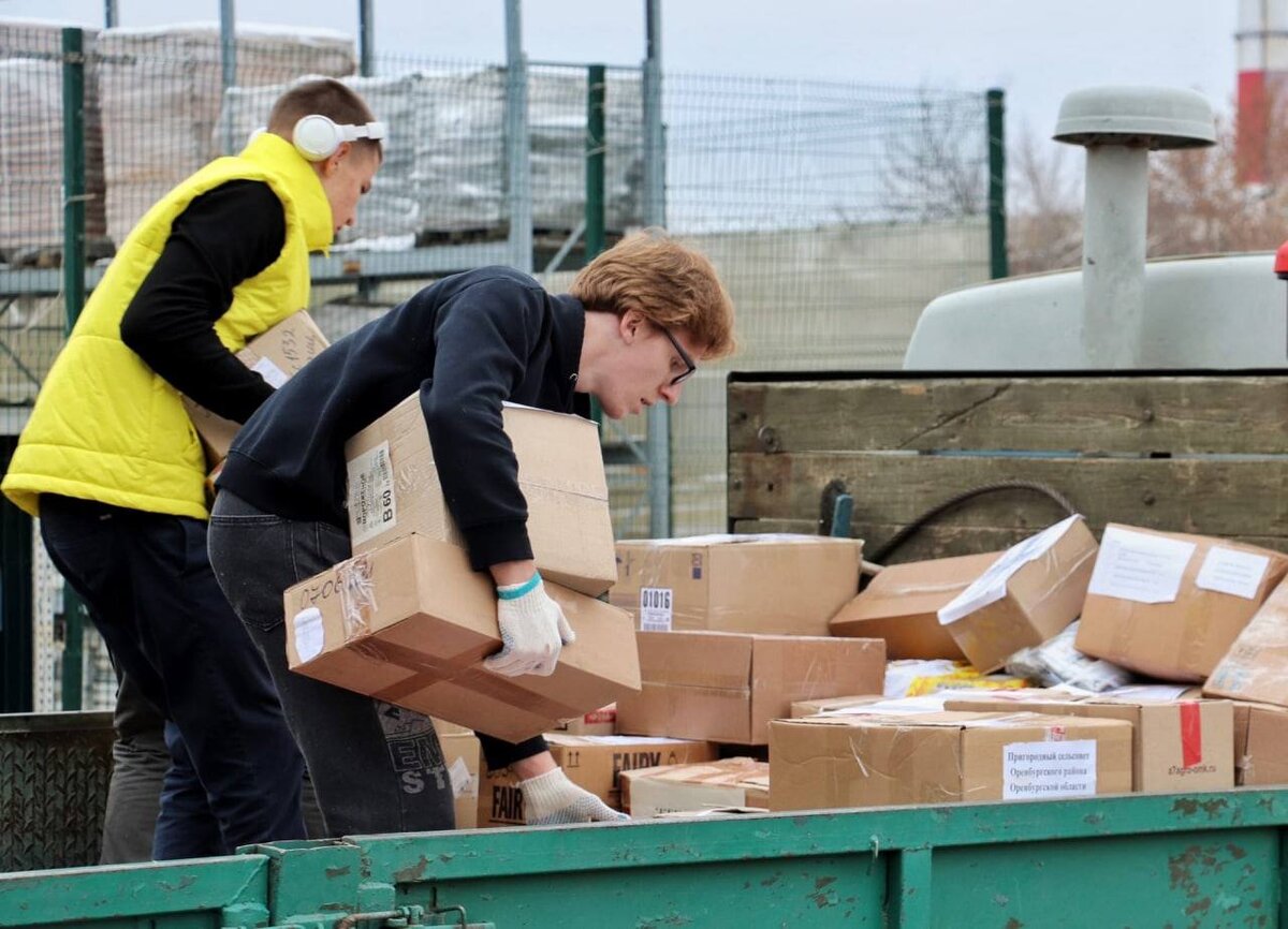    Из Оренбурга в военные части отправили 3,5 тонн гуманитарного груза Елена Шкатова