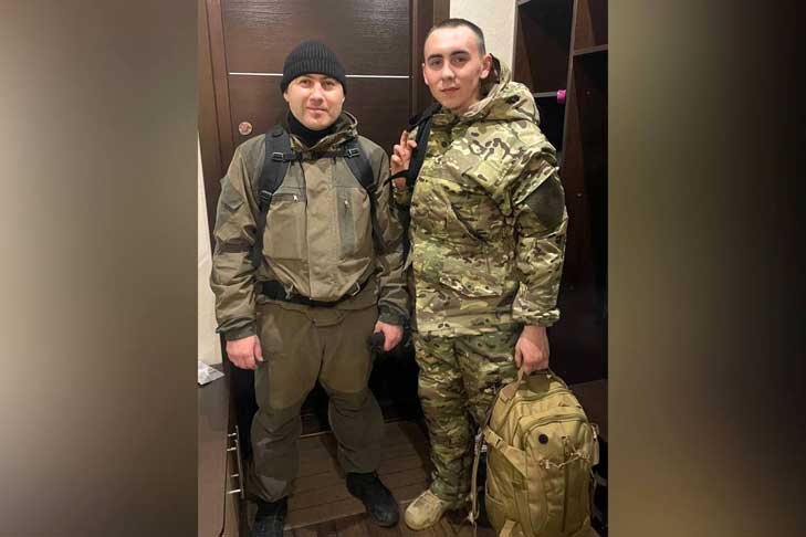 Защитники Донбасса из Витинска Александр Яковлев и Виктор Краснов. Фото предоставлено Галиной Яковлевой