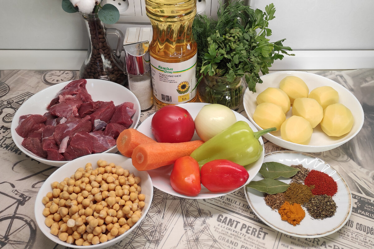 На фото не хватает томатной пасты. Забыла положить для фотосессии))) 