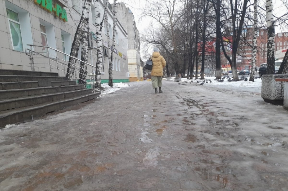    Весна пришла в ноябре: жители Томска продолжают тонуть в грязи и лужах