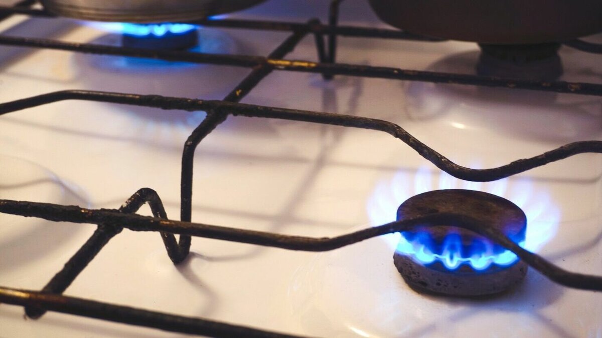     Сегодня ночью в Казани мужчина и женщина отравились угарным газом. Инцидент произошел в квартире дома № 1 по улице Научный Городок. Об этом сообщили в пресс-службе Главного управления МЧС России по Татарстану.