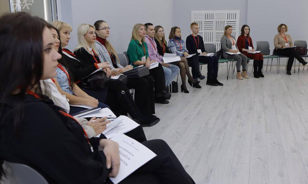    В Лабытнанги активистов научили презентовать и защищать проекты